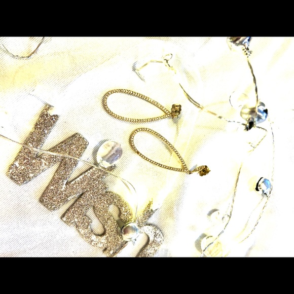 NWOT-Nadri Crystal Teardrop Pierced Earrings - Picture 3 of 4